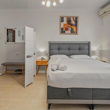 בוקרשט Upscale Studio, Walking Distance From The Old Town מראה חיצוני תמונה