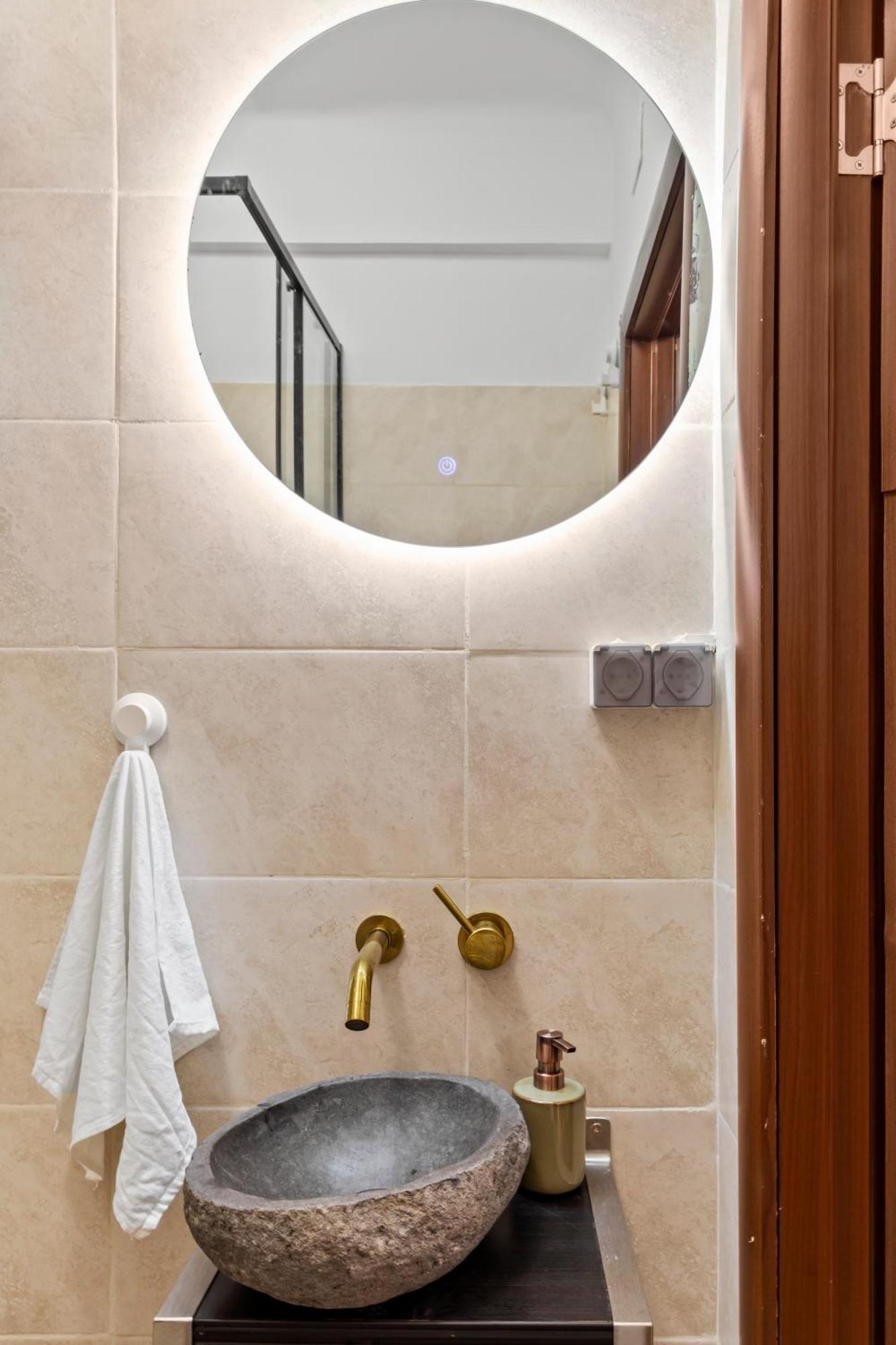 בוקרשט Upscale Studio, Walking Distance From The Old Town מראה חיצוני תמונה